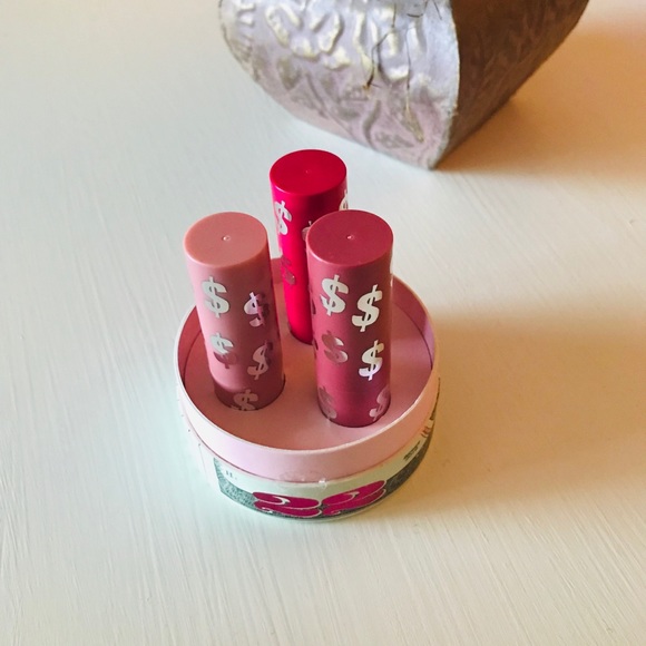 💵 Kylie’s Money Roll Matte Lipstick Bundle - Picture 5 of 10